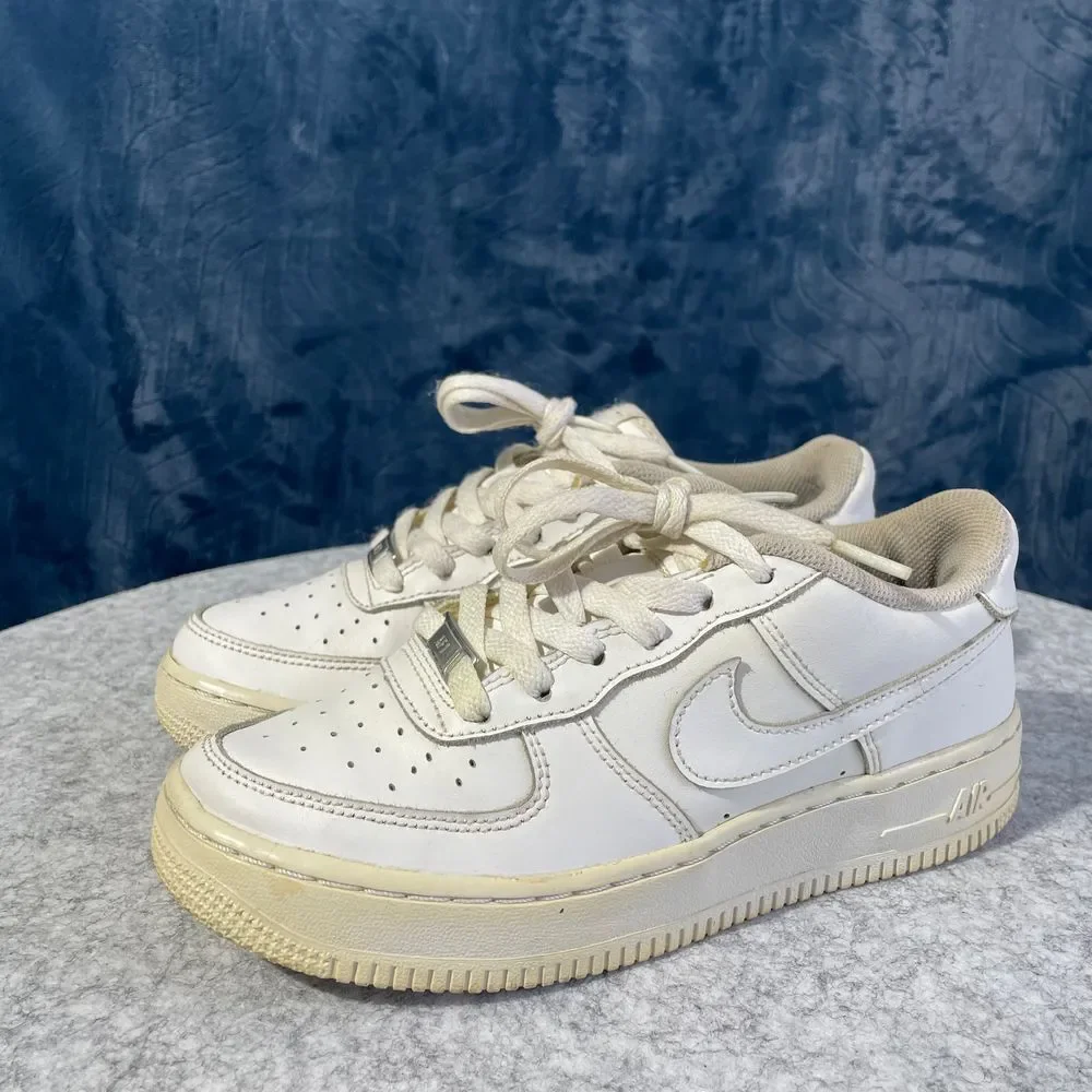 Nike Air‎ Force 1 Triple White 314192-117 Youth US Size 4.5Y Sneaker Shoes